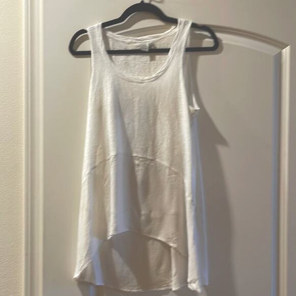 Paper Crane Tops - Top shorter front longer back white